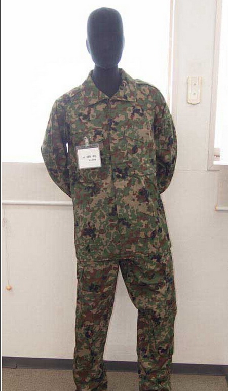 具有伪装性的日本陆上自卫队作训服(常服) 